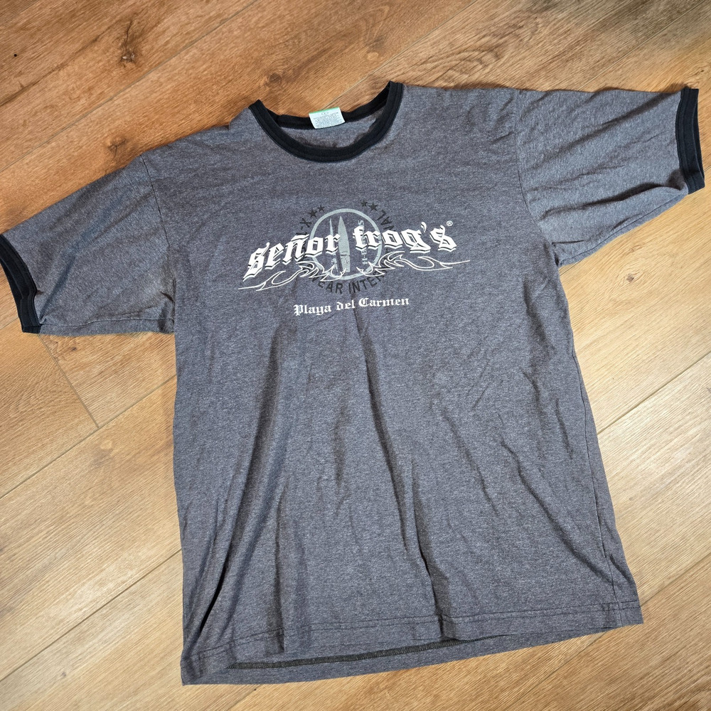 Y2K Senor Frogs T Shirt Mens L Gray Short Sleeve Playa Del Carmen Mexico Graphic